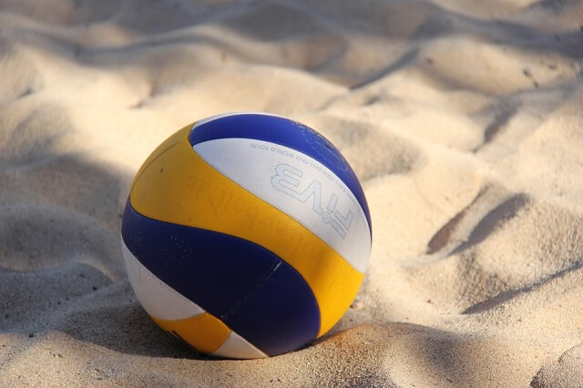 Cinco esportes para praticar nas praias de Bombinhas